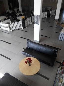 โรงแรมเดอ วะห์ยุ (Hotel De Wahyu)3