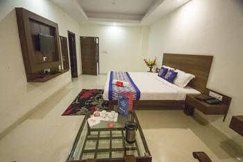 OYO Rooms Vikrant Khand OYO Rooms Vikrant Khand