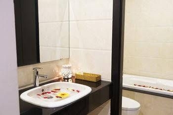 Golden Star Hotel4