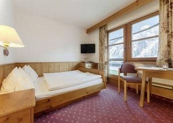 Hotel Grischuna4