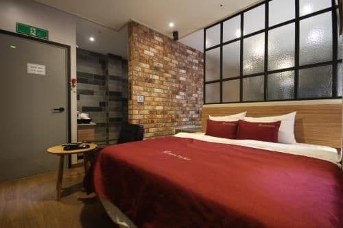 Suite with River View
