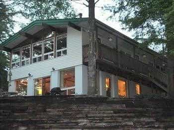 Sunny Point Resort Inn