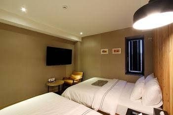 Donggyeong Hotel1