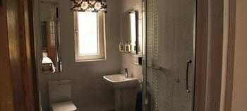 Arfryn House Bed and Breakfast1