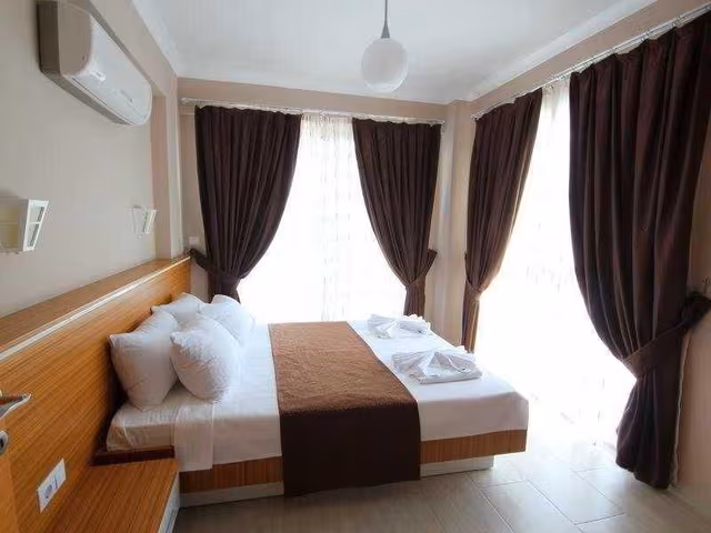 APARTMENT THREE BEDROOMS
