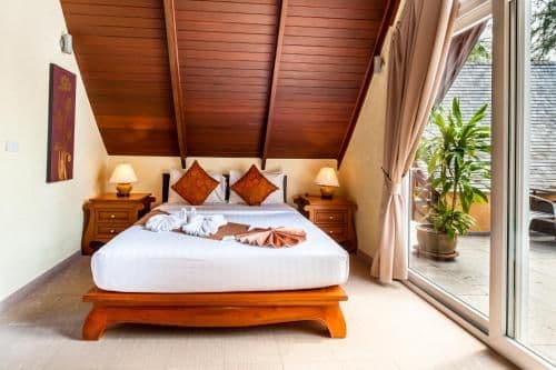 Standard Queen Room