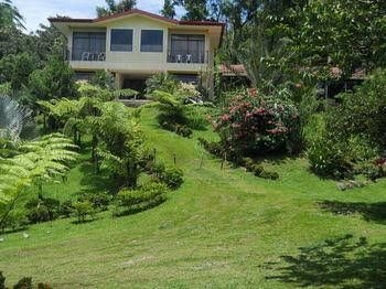 Arenal Tropical Garden3