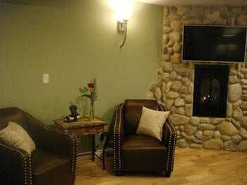 Fox Den Bed and Breakfast Fox Den Bed and Breakfast