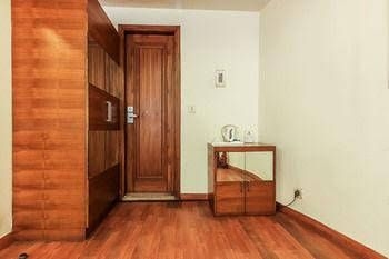 Zo Rooms Lajpat Nagar3