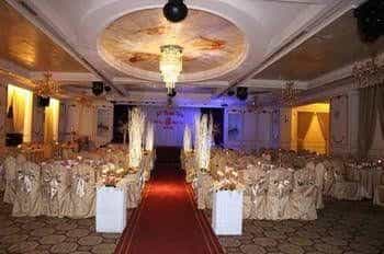 Den Long Do Hotel & Restaurant Den Long Do Hotel & Restaurant
