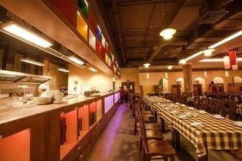 Den Long Do Hotel & Restaurant4