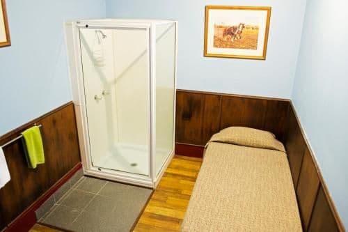 Budget Single Room with Shared Bathroom