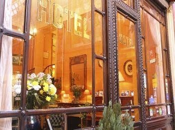 Hotel Chopin0