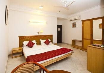 OYO Rooms Sahara Mall3