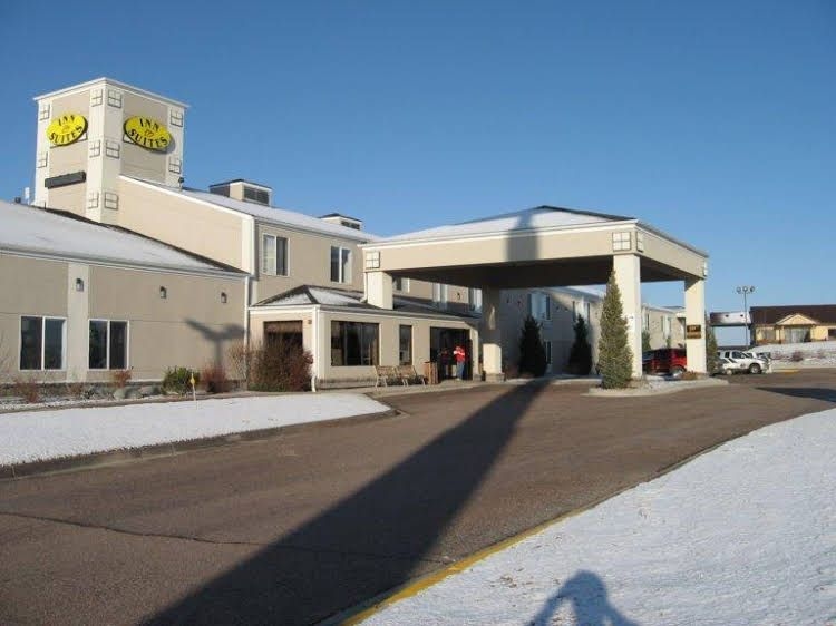 Tyme Square Inn Suites4