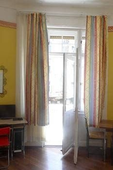 Amber Terrace Studio2