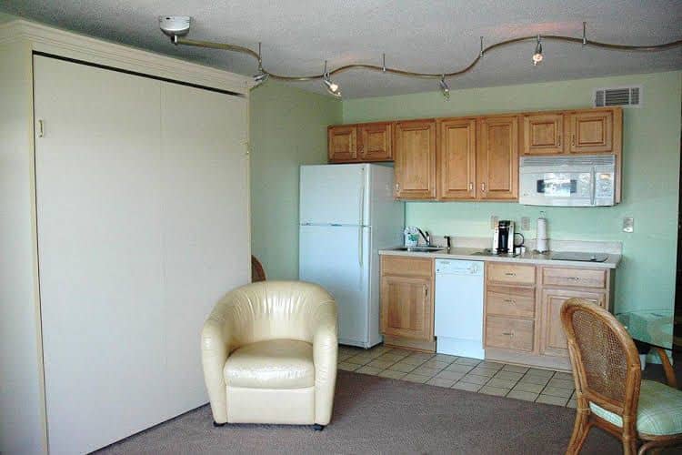 Summer Sands Suites Summer Sands Suites