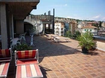 Hotel Montecarlo1