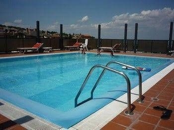 Hotel Montecarlo2