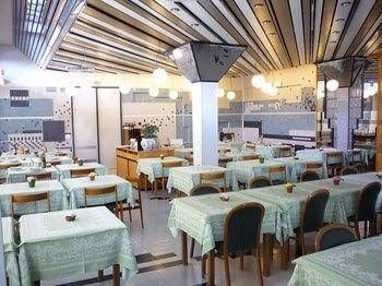 Hotel Montecarlo3