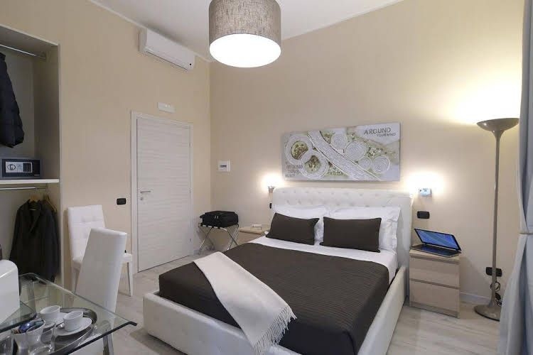 Town House 573