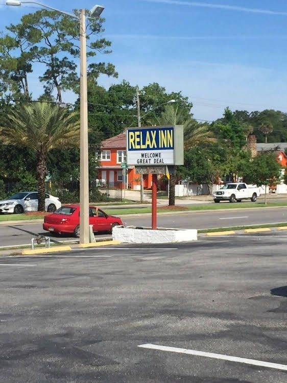 Relax Inn1