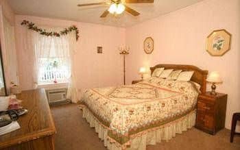 Tombstone Bordello Bed and Breakfast Tombstone Bordello Bed and Breakfast