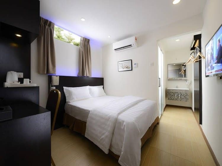 อี-เรด โฮเต็ล บายู มูเทียรา (E-Red Hotel Bayu Mutiara)3