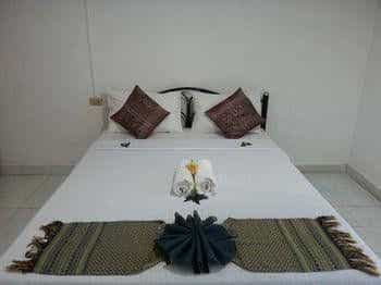 Sarnfun Guesthouse Sarnfun Guesthouse