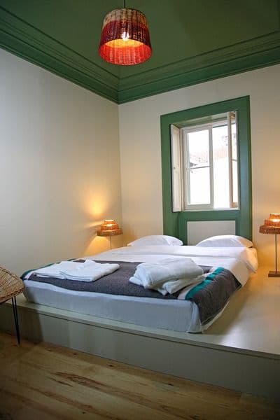 DOUBLE WITH SHARED BATHROOM