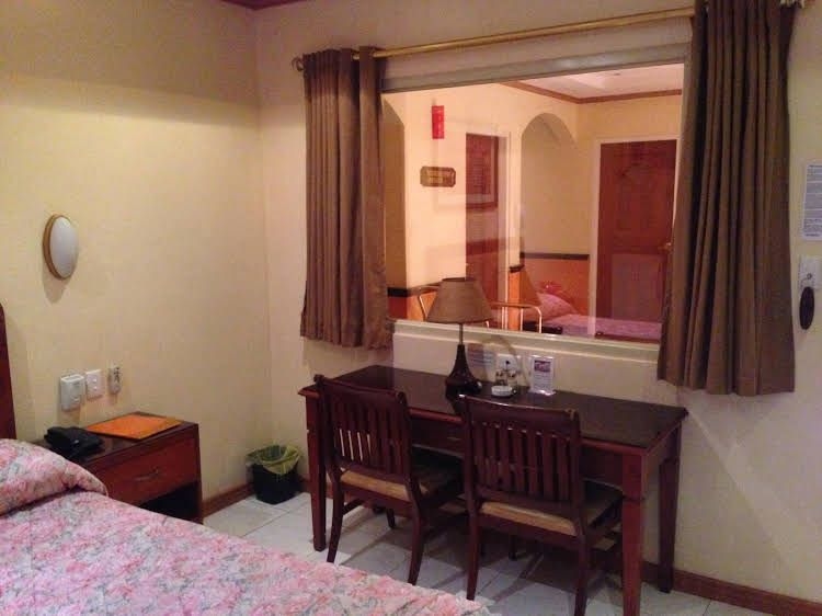 Pacific Breeze Hotel and Resort2