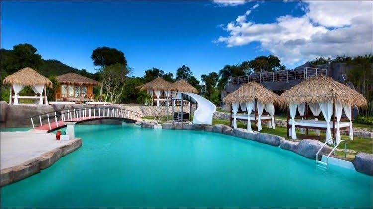Electric Mango Bungalow1