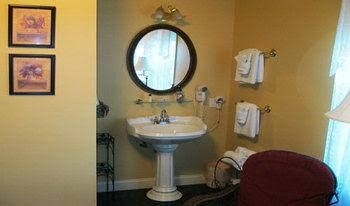 Abbey Lynn Inn Bed & Breakfast4