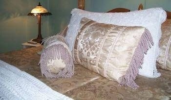 Abbey Lynn Inn Bed & Breakfast0