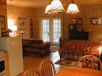 Poncho's and Lefty's Hideout3