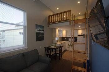 First Avenue Executive Suites0