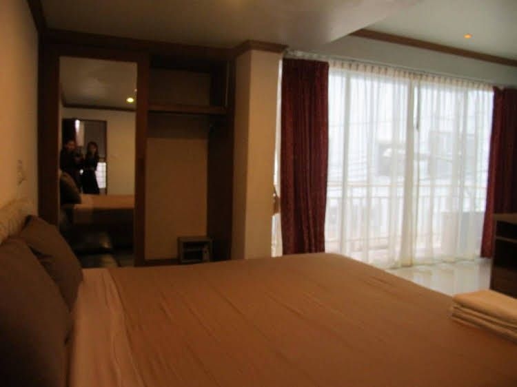 Rouge Service Apartments0