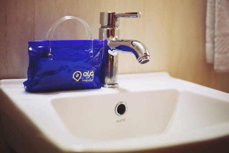 OYO Premium Shirole Road1