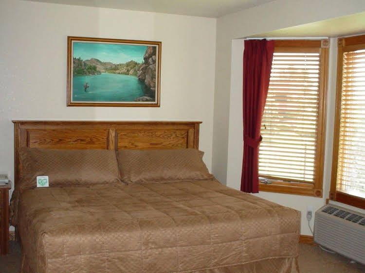 GREELEY GUEST HOUSE3