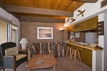 439 Ala Wai Blvd. Unit 1200