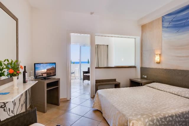 FAMILY ROOM SUPERIOR SEA VIEW