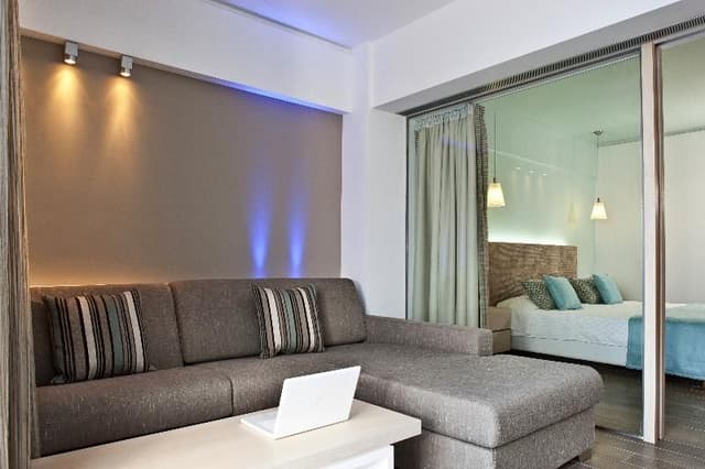 JUNIOR SUITE WITH PRIVATE POOL