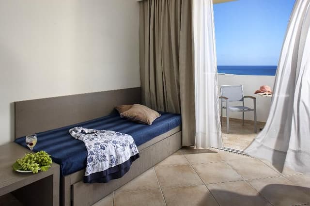 FAMILY ROOM SUPERIOR SEA VIEW