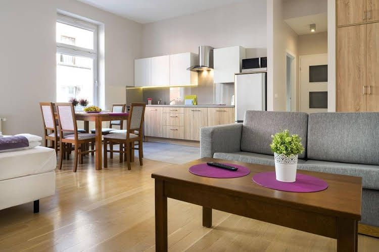 Emaus Apartments3