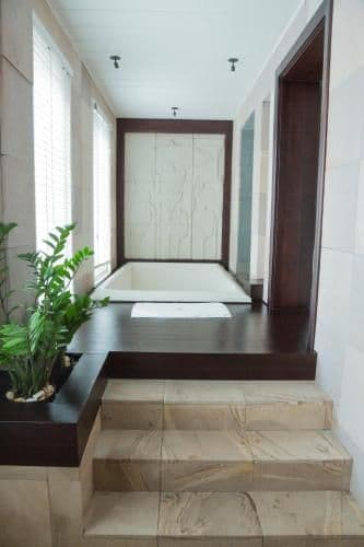 City Grande King Room