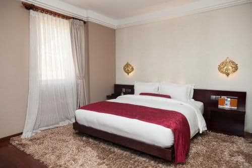 City Petite King Room