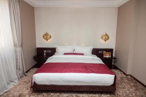 City Petite King Room