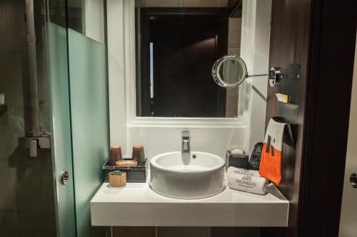 City Petite King Room