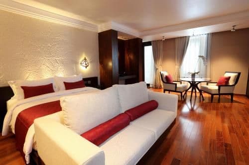 City Grande King Room