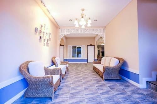 Superior King Room with Corridor View (Interior Window)